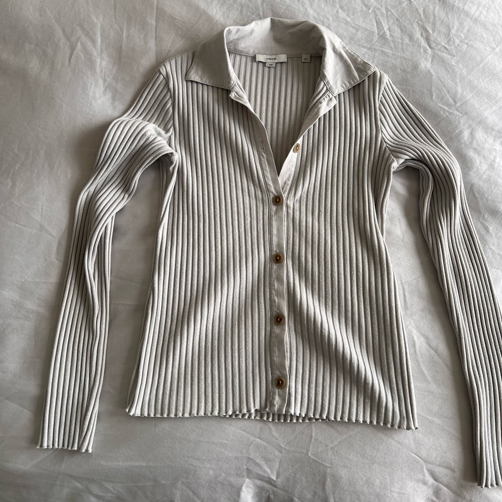 Vince button up sweater size medium
